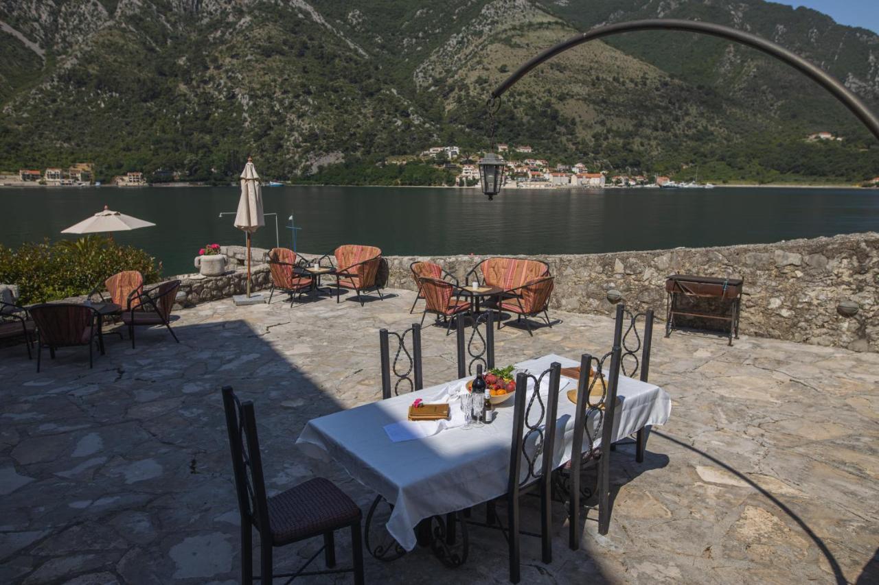 Kamena Palata Apartments Kotor Exterior photo