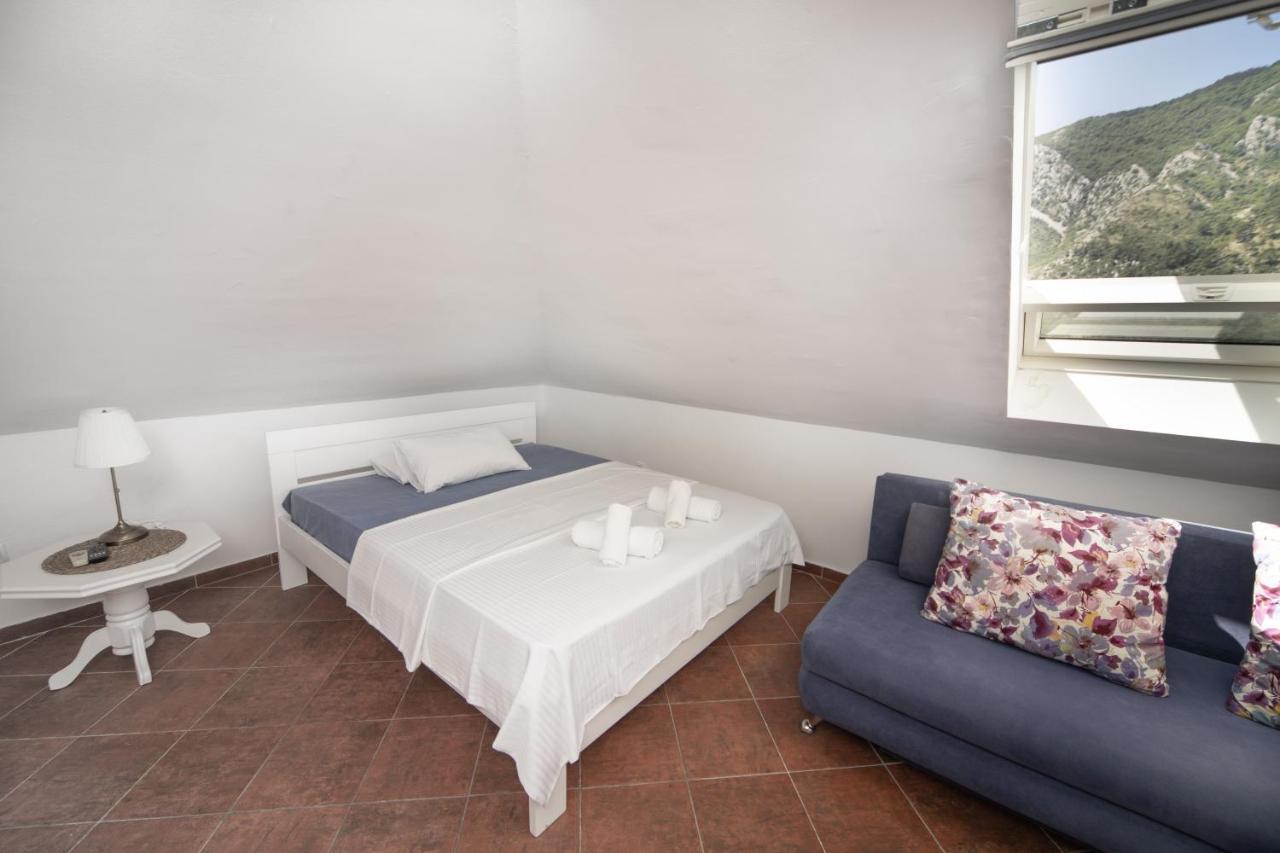Kamena Palata Apartments Kotor Exterior photo